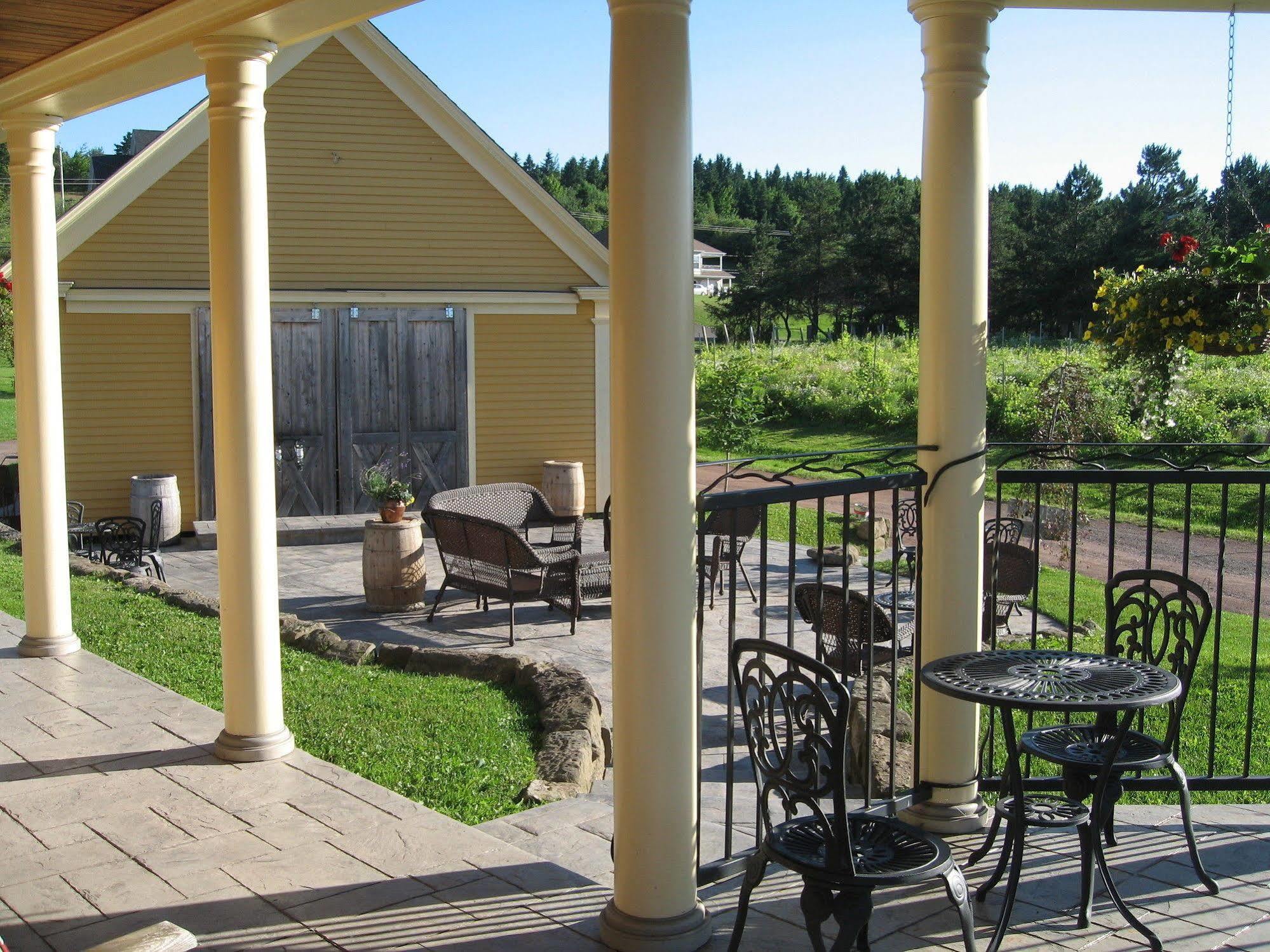 Hotel Magnetic Hill Winery Moncton Exterior foto